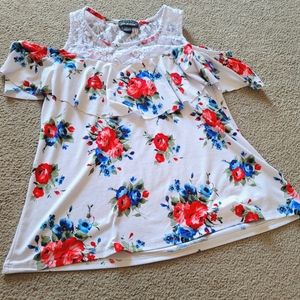 Peek-a-boo Flower Top